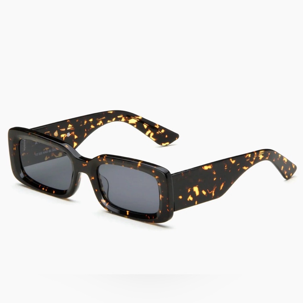 Akila LA Verve - Tortoiseshell/Black Lens